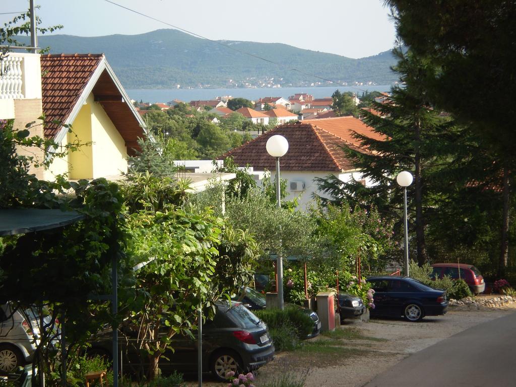 Apartments Kocijan Sukosan Exterior photo